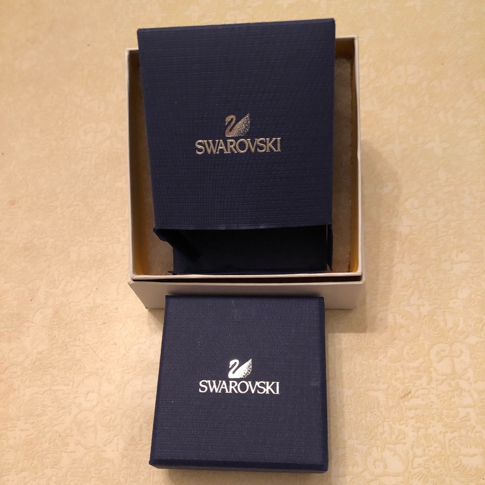 SWAROVSKI CRYSTAL NECKLACE - Picture 5 of 6